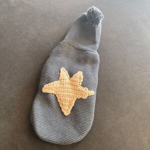 Dog or Cat Knitted Sweater Gray Hoodie with Pom & Star Design Size S NWT